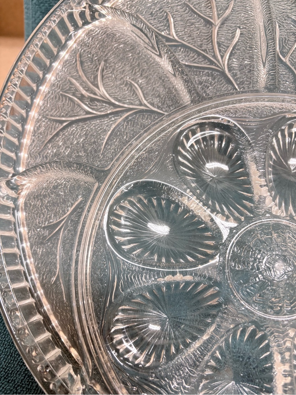 Clear Pressed Glass Serving Bowl - Picture 2 of 10
